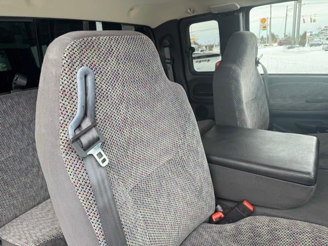 2001 Dodge Ram 2500 Base