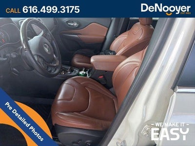 2019 Jeep Cherokee Overland