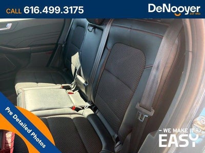 2023 Ford Escape ST-Line