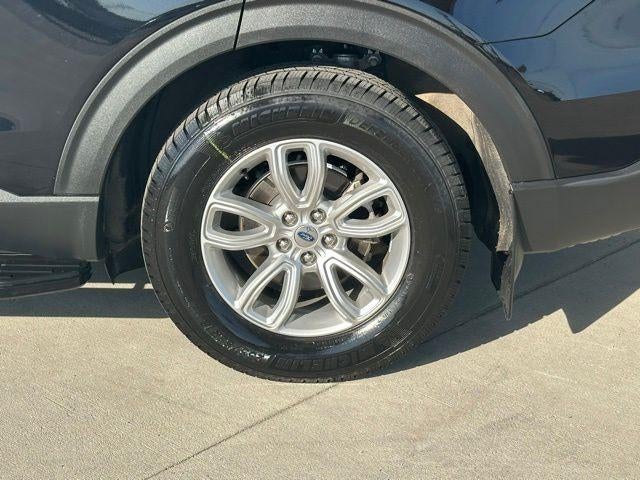 2020 Ford Explorer Base