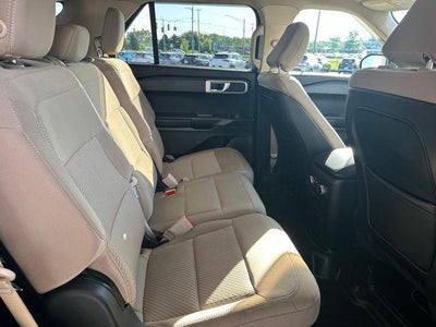 2020 Ford Explorer Base