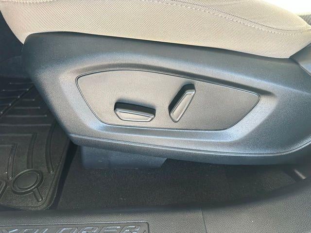 2020 Ford Explorer Base
