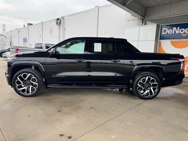 2024 Chevrolet Silverado EV RST