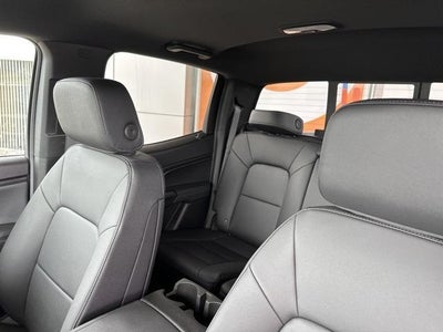 2025 Chevrolet Colorado WT/LT