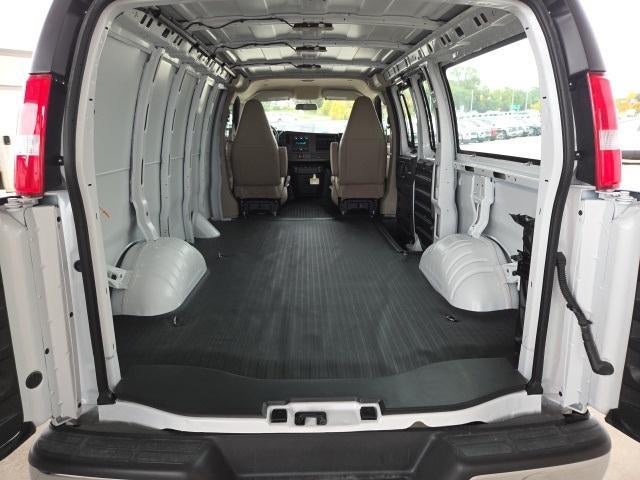 2025 Chevrolet Express Cargo 2500 Base