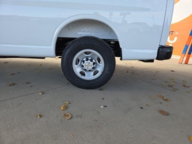 2025 Chevrolet Express Cargo 2500 Base