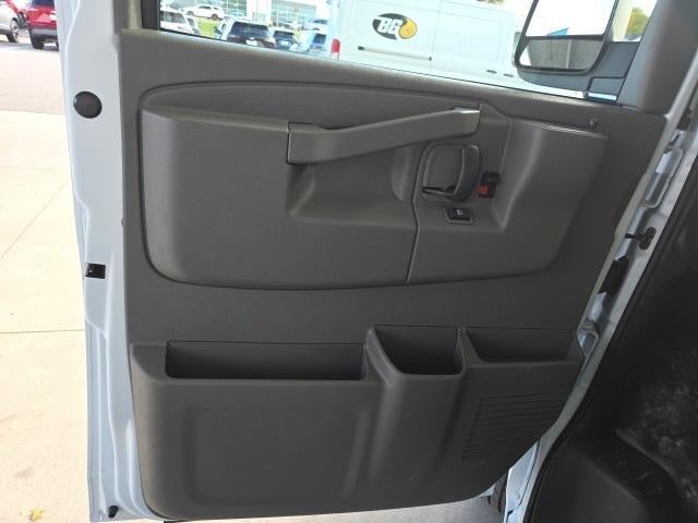 2025 Chevrolet Express Cargo 2500 Base