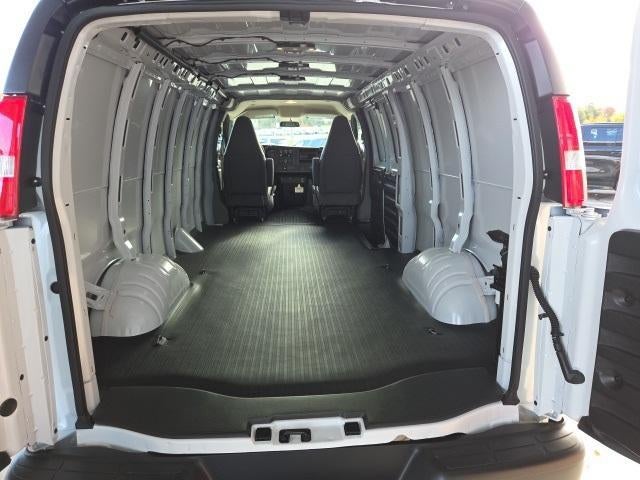 2025 Chevrolet Express Cargo 2500 Base