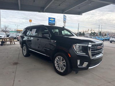 2023 GMC Yukon SLT