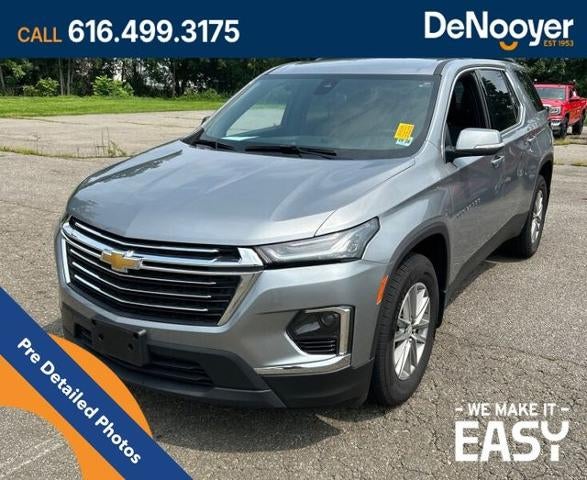 2023 Chevrolet Traverse LT Cloth