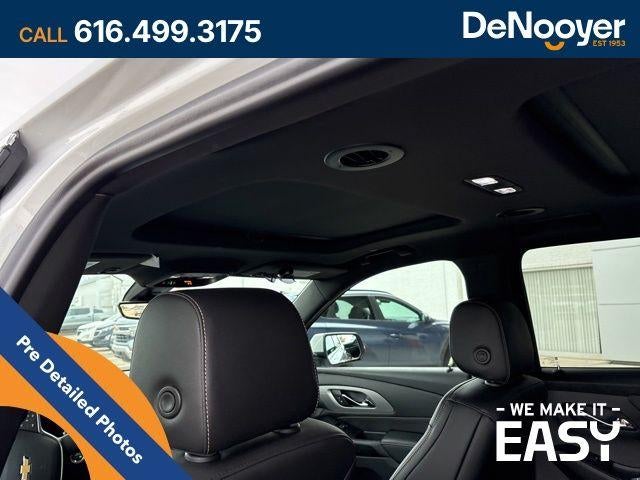 2023 Chevrolet Traverse LT Leather