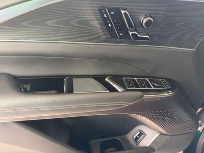 2025 Cadillac LYRIQ Luxury 1