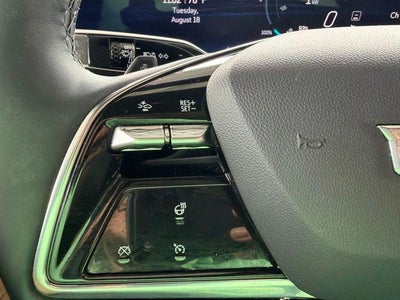 2025 Cadillac LYRIQ Luxury 1