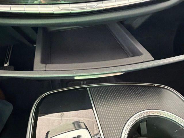 2025 Cadillac LYRIQ Luxury 1