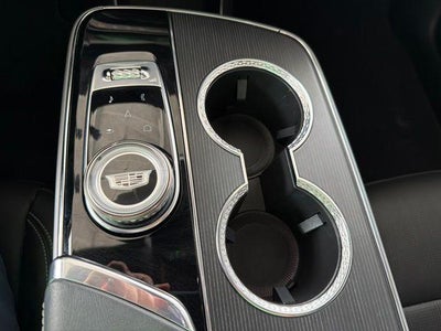 2025 Cadillac LYRIQ Luxury 1