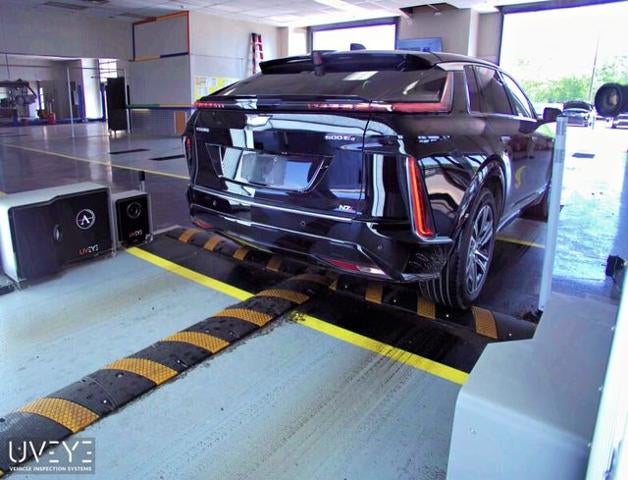 2024 Cadillac LYRIQ Luxury 1
