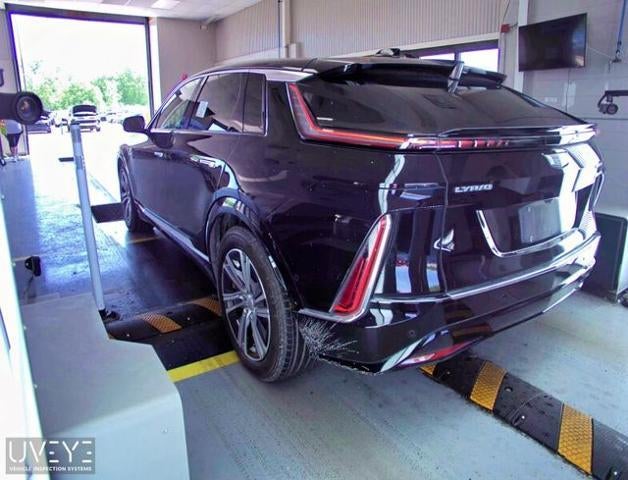 2024 Cadillac LYRIQ Luxury 1