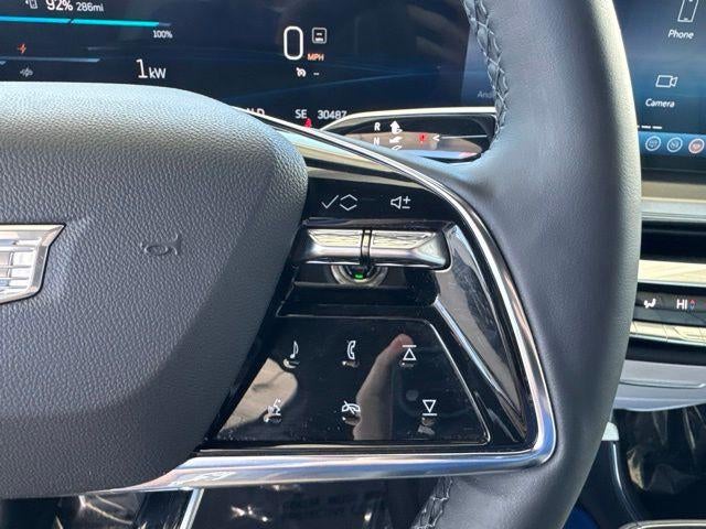 2024 Cadillac LYRIQ Luxury 1