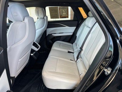 2024 Cadillac LYRIQ Luxury 1
