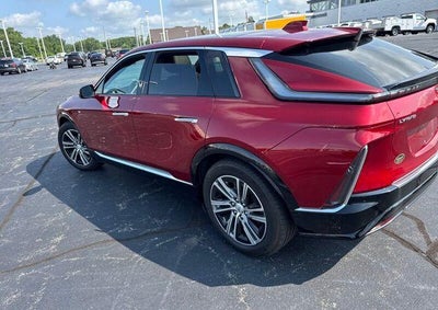 2024 Cadillac LYRIQ Luxury 1