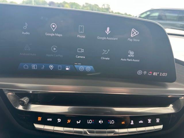 2024 Cadillac LYRIQ Luxury 1