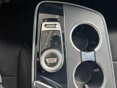 2024 Cadillac LYRIQ Luxury 1