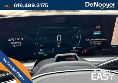 2024 Cadillac LYRIQ Luxury 3