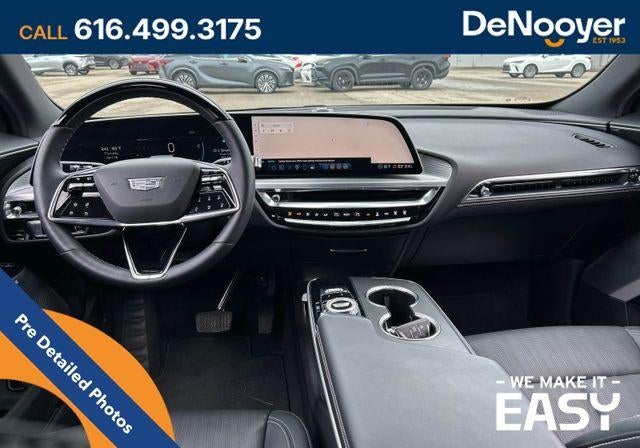 2024 Cadillac LYRIQ Luxury 3