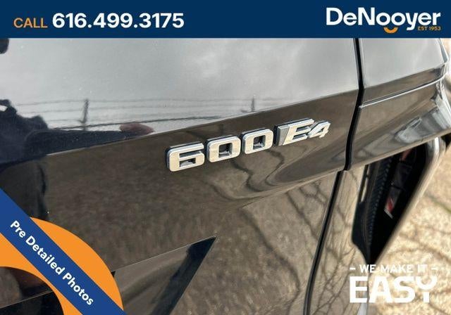 2024 Cadillac LYRIQ Luxury 3