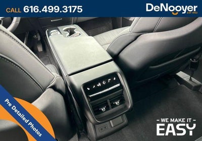 2024 Cadillac LYRIQ Luxury 3