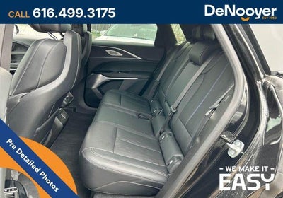 2024 Cadillac LYRIQ Luxury 3