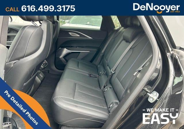 2024 Cadillac LYRIQ Luxury 3