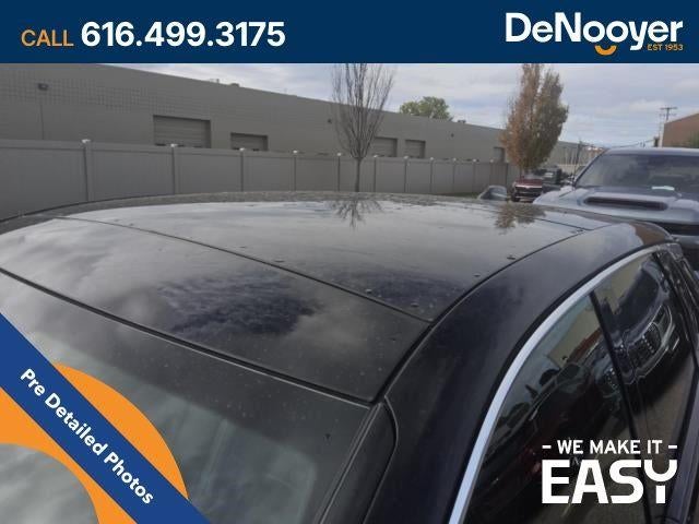 2024 Cadillac LYRIQ Luxury 3