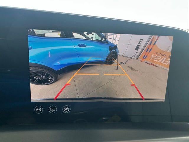 2024 Cadillac LYRIQ Sport 1