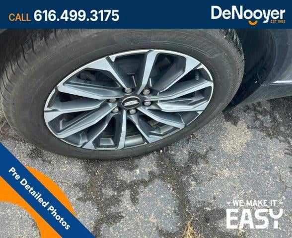 2024 Cadillac LYRIQ Sport 1