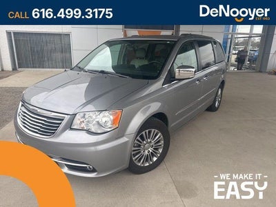 2014 Chrysler Town & Country Touring-L