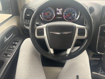 2014 Chrysler Town & Country Touring-L