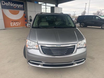 2014 Chrysler Town & Country Touring-L
