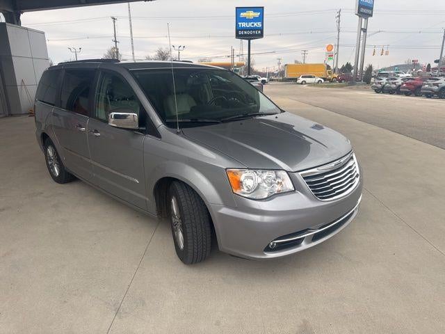 2014 Chrysler Town & Country Touring-L