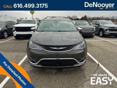 2018 Chrysler Pacifica Hybrid Limited