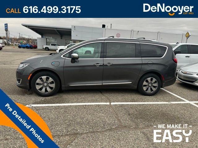2018 Chrysler Pacifica Hybrid Limited