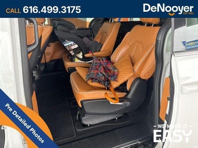 2022 Chrysler Pacifica Hybrid Pinnacle