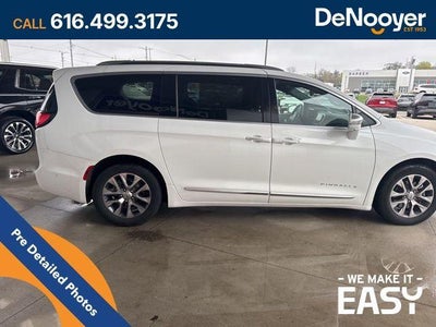 2022 Chrysler Pacifica Hybrid Pinnacle