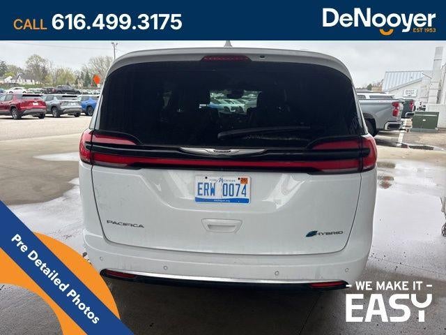 2022 Chrysler Pacifica Hybrid Pinnacle