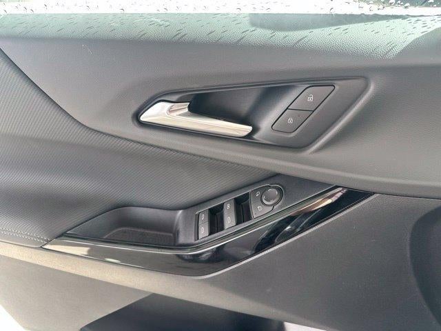 2027 Chevrolet Equinox LT - Photo 20