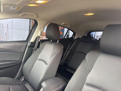 2015 Mazda Mazda3 i Sport