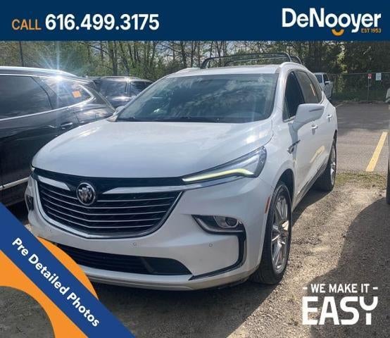 2023 Buick Enclave Essence