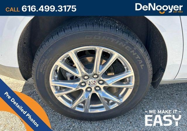 2023 Buick Enclave Essence