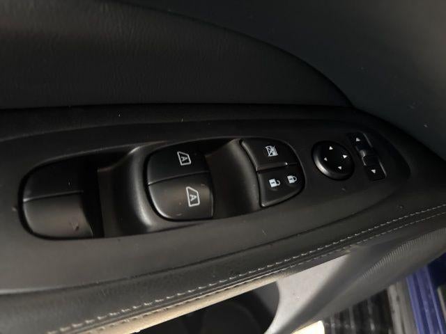 2017 Nissan Pathfinder Platinum