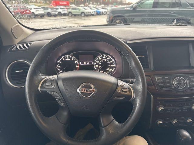 2017 Nissan Pathfinder Platinum